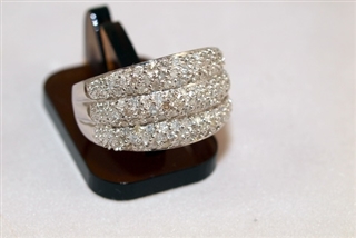 Zdjęcie Masywny pierścionek z diamentami 0,60 ct.